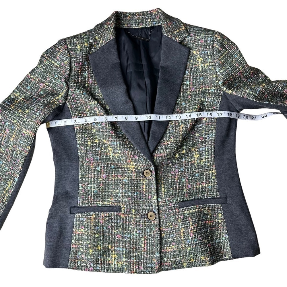 Trina Turk Multicolored 2 Piece Tweed Suit. Size 10 - Picture 14 of 15